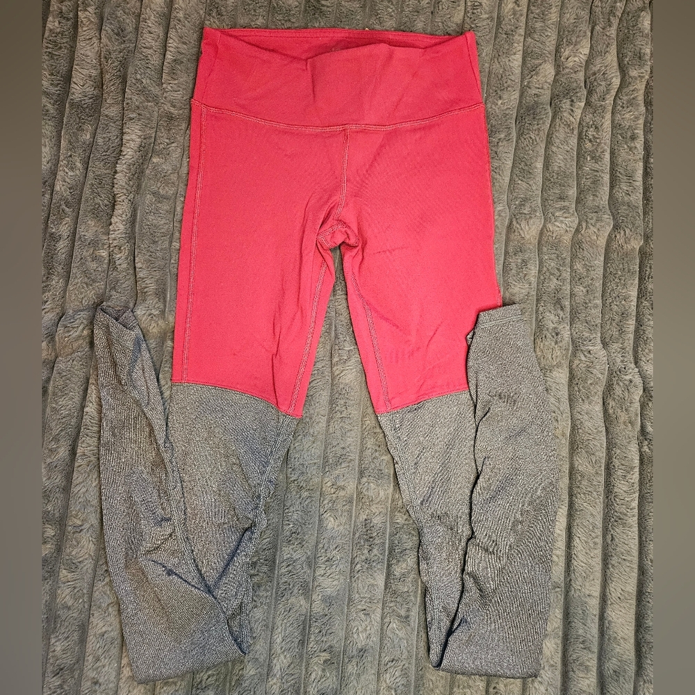 ALO Yoga Women's Godess Leggings - Red and Gray